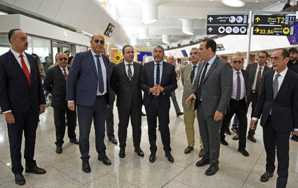 vis_0415202519405175~2