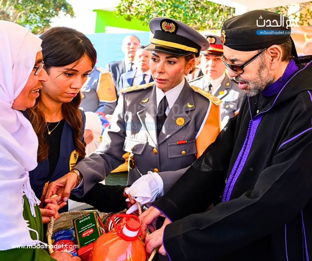 رفع العلم الوطني بمفوضية القصر الكبير إيذانا باستئناف الخدمات الأمنية بعد الفيضانات