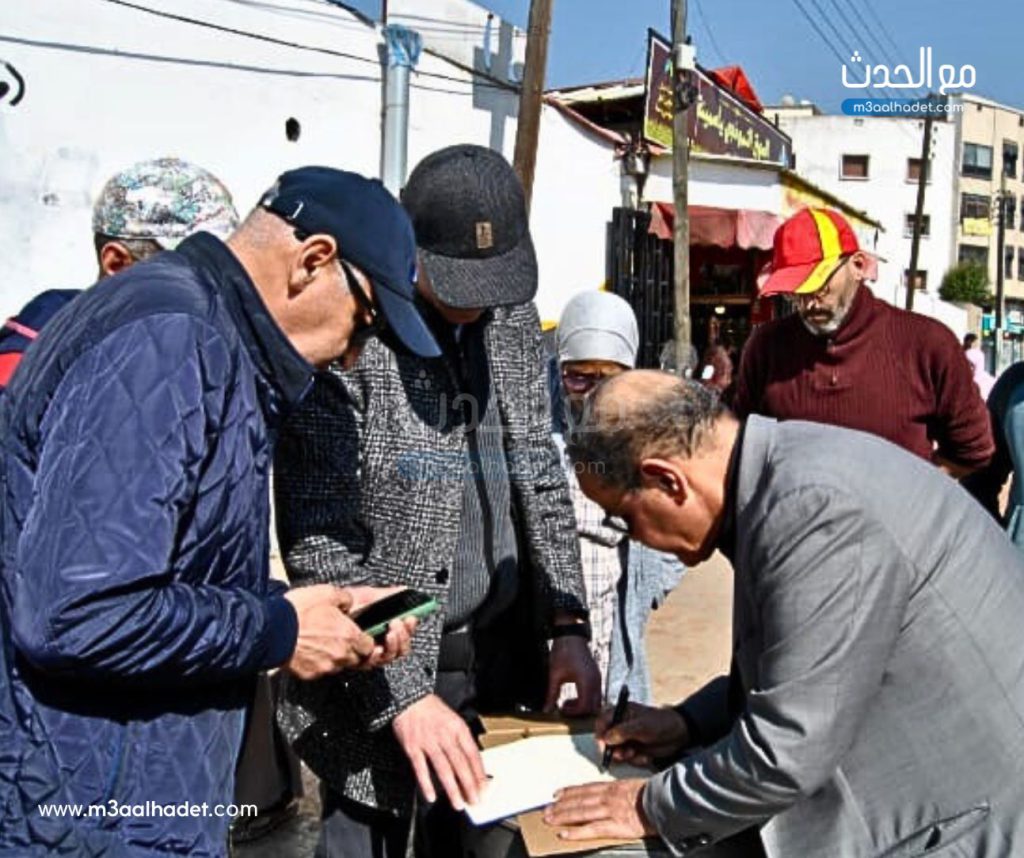 رفع العلم الوطني بمفوضية القصر الكبير إيذانا باستئناف الخدمات الأمنية بعد الفيضانات