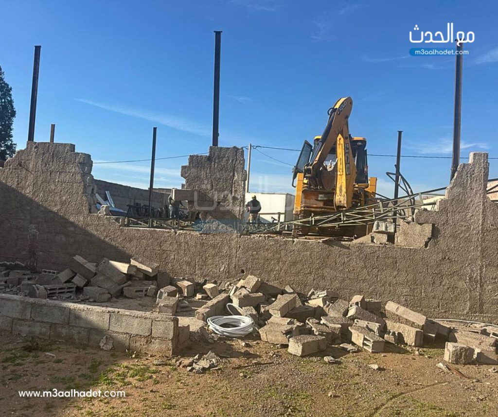 رفع العلم الوطني بمفوضية القصر الكبير إيذانا باستئناف الخدمات الأمنية بعد الفيضانات