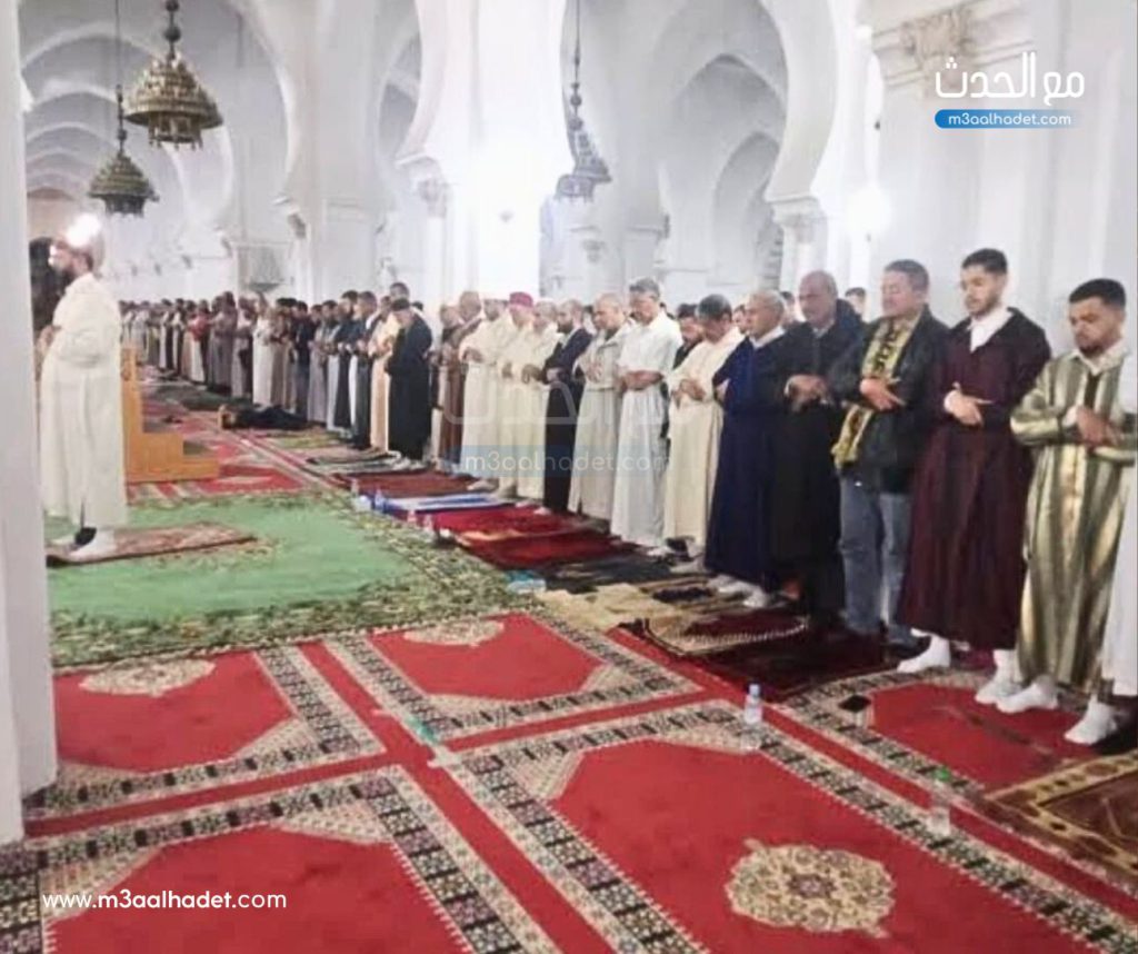 رفع العلم الوطني بمفوضية القصر الكبير إيذانا باستئناف الخدمات الأمنية بعد الفيضانات