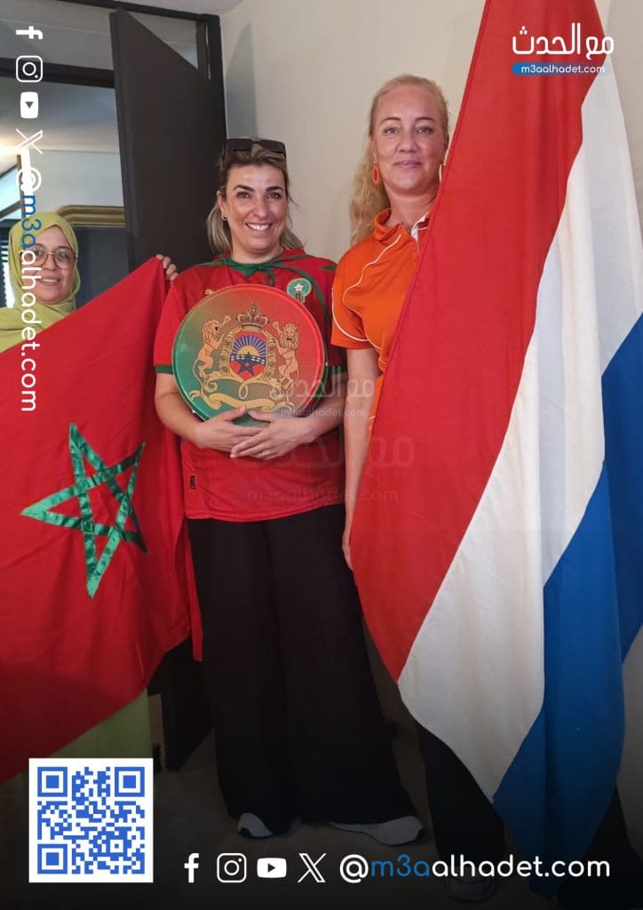 مع الحدث